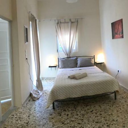 Sunshine'S House Near The Beach, 10 Min From The Airport Artemi Extérieur photo
