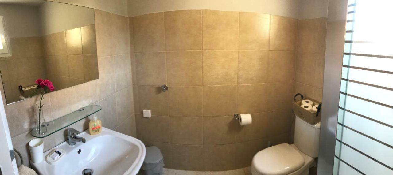 Sunshine'S House Near The Beach, 10 Min From The Airport Artemi Extérieur photo